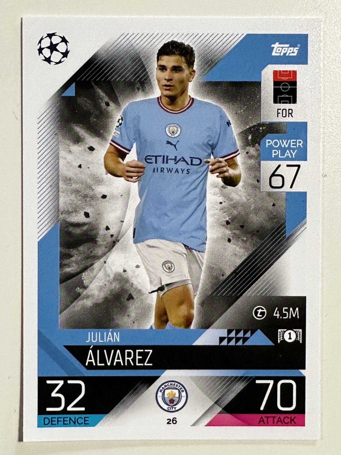 026. Julian Alvarez (Manchester City) &#8211; Topps Match Attax 2022:2023 card