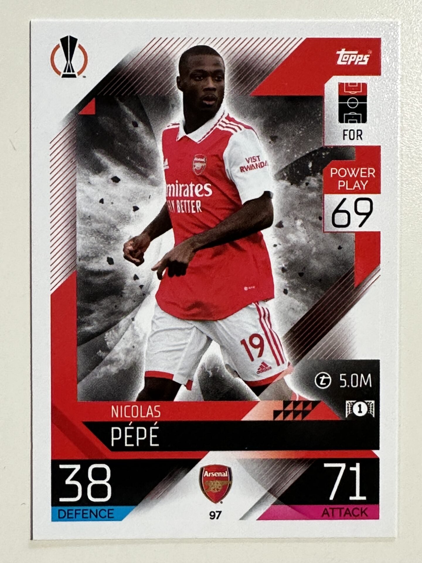 097. Nicolas Pépé (Arsenal) &#8211; Topps Match Attax 2022:2023 card