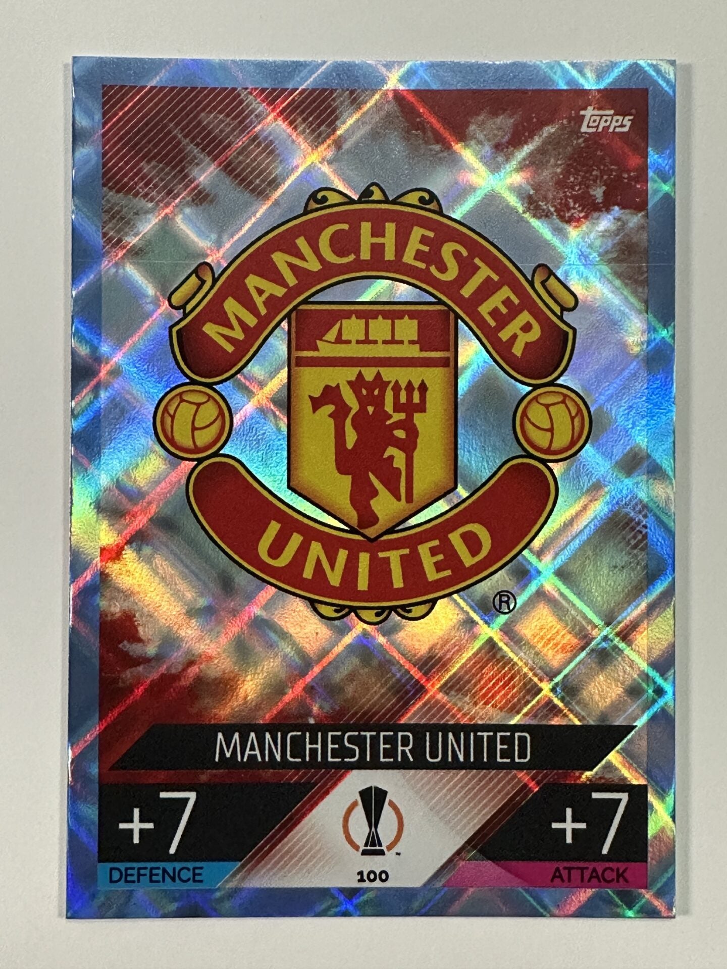 100 Team Badge Crystal Foil Parallel (Manchester United) Topps Match Attax 2022:2023 Card