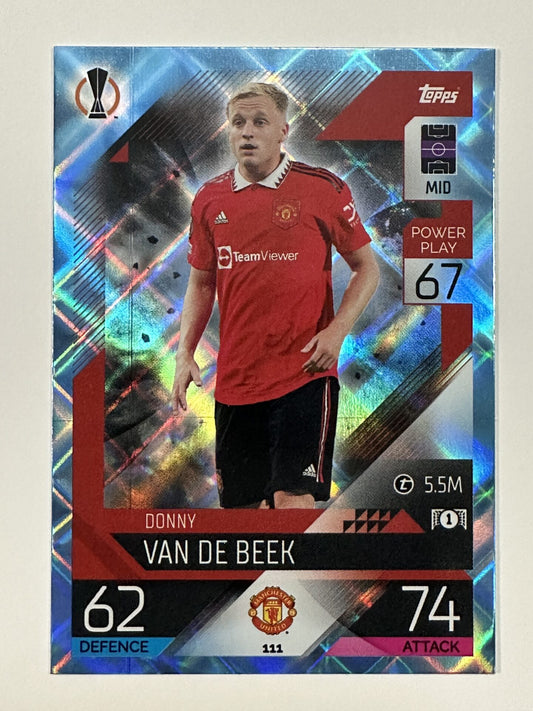 111 Donny van de Beek Base Crystal Foil Parallel (Manchester United) Topps Match Attax 2022:2023 Card