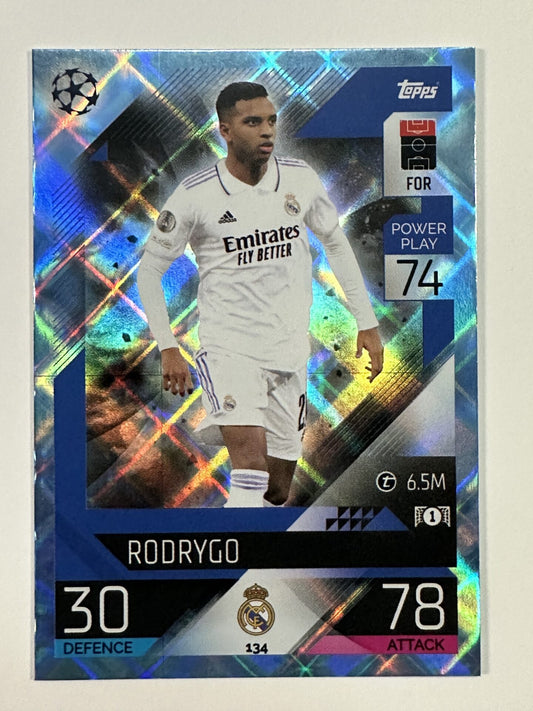 134 Rodrygo Base Crystal Foil Parallel (Real Madrid) Topps Match Attax 2022:2023 Card