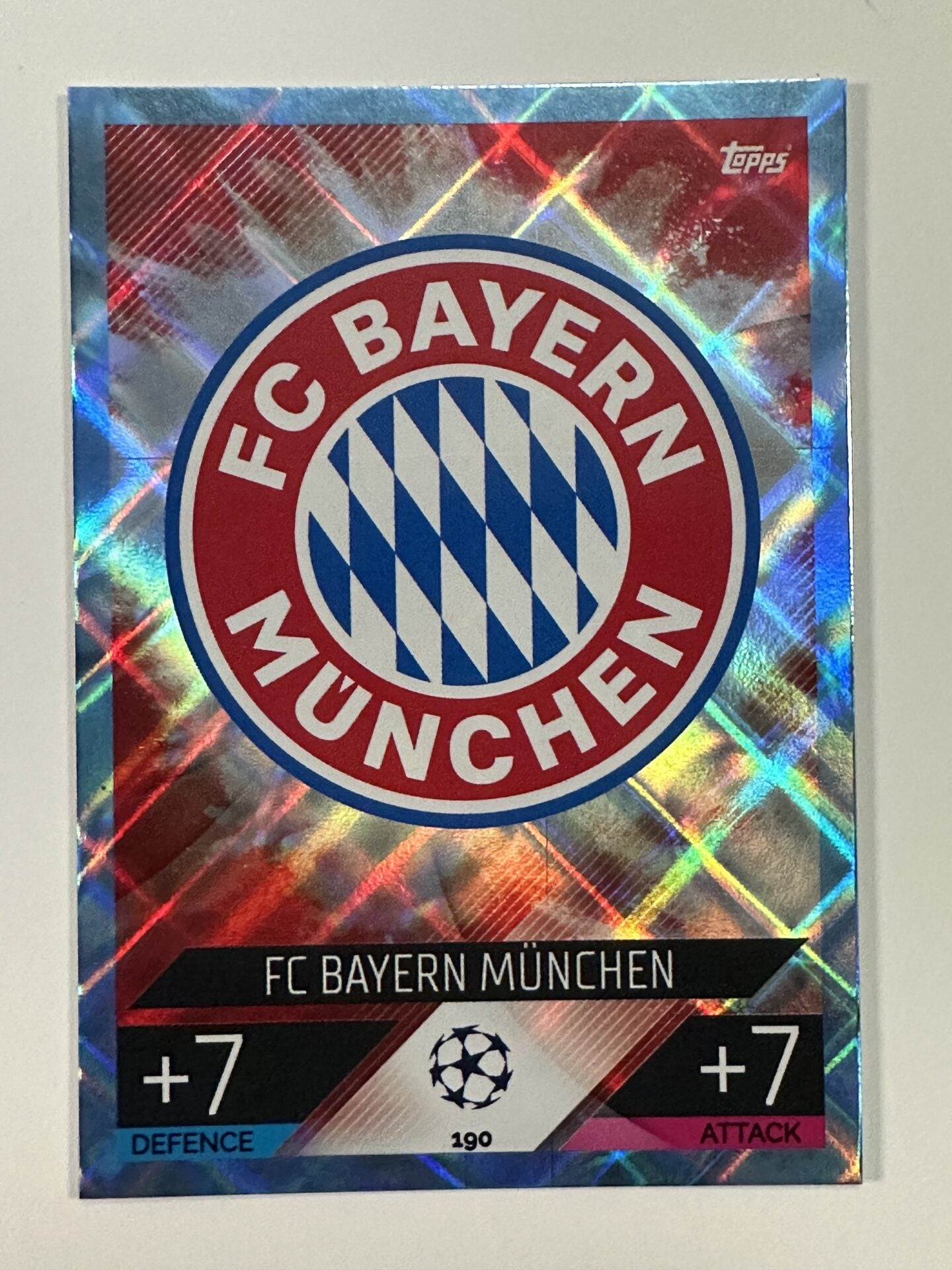 190 Team Badge Crystal Foil Parallel (Bayern Munich) Topps Match Attax 2022:2023 Card