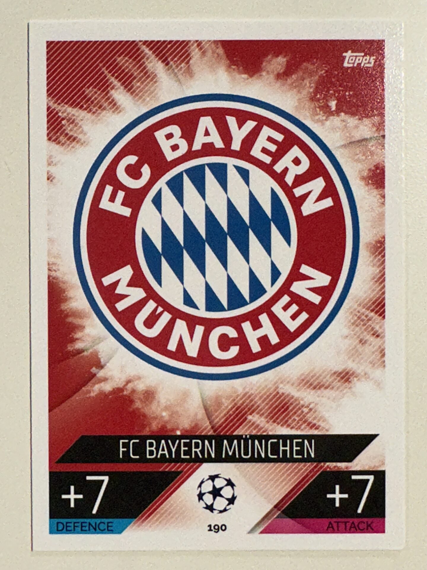 190. Team Badge (FC Bayern München) &#8211; Topps Match Attax 2022:2023 card