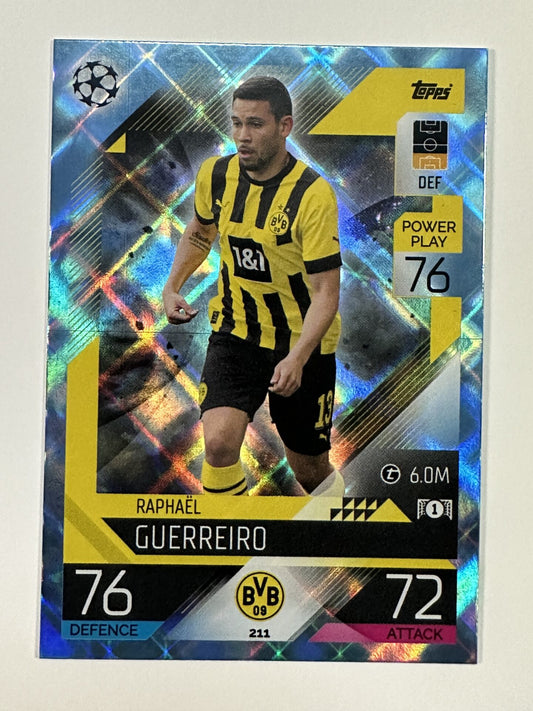 211 Raphaël Guerreiro Base Crystal Foil Parallel (Borussia Dortmund) Topps Match Attax 2022:2023 Card