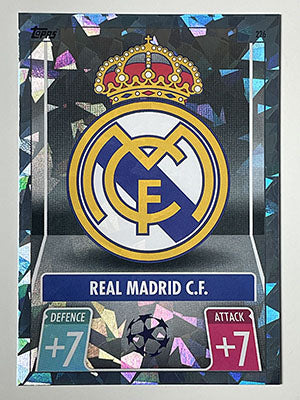 226.-Club-Badge-Crystal-Foil-Parallel-Real-Madrid-CF-Match-Attax-2021-22-Topps-Football-Card