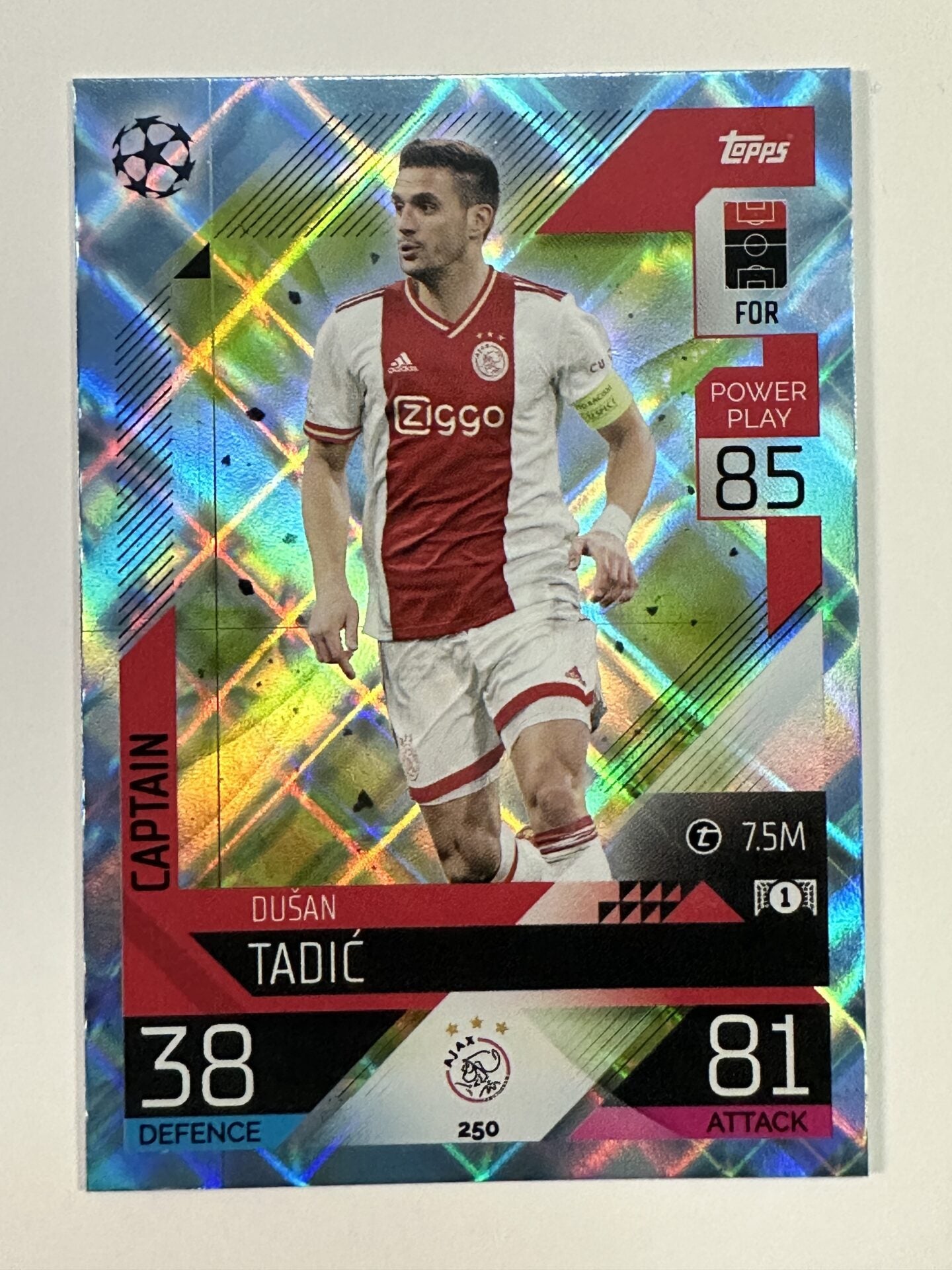 250 Dušan Tadić Captain Crystal Foil Parallel (Ajax) Topps Match Attax 2022:2023 Card