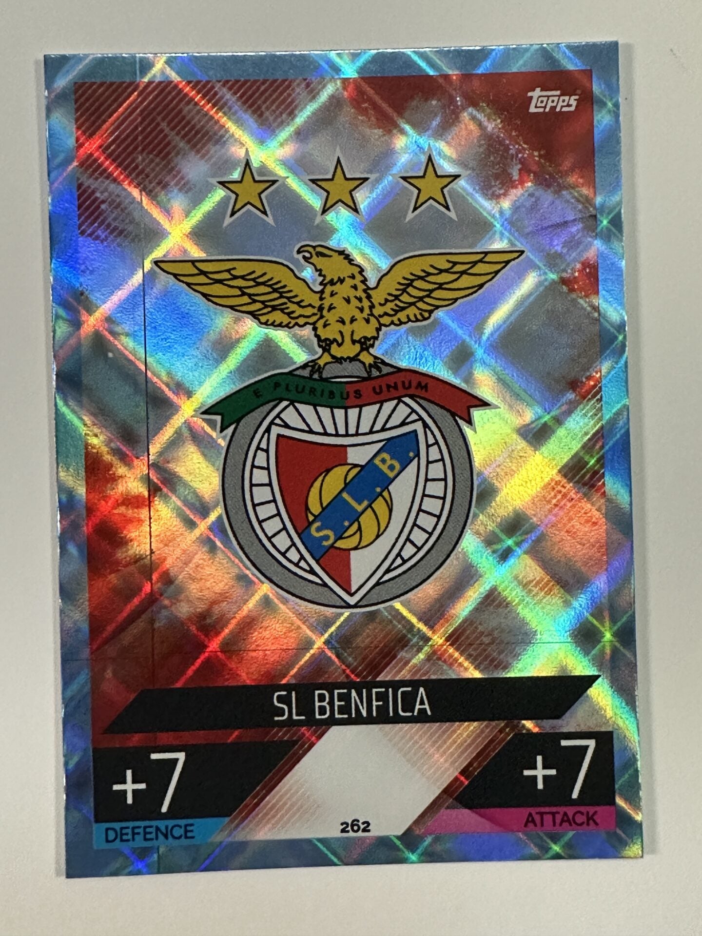 262 Team Badge Crystal Foil Parallel (Benfica) Topps Match Attax 2022:2023 Card