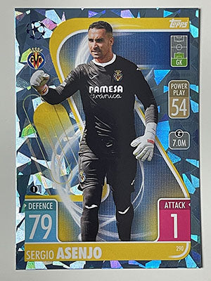 290.-Sergio-Asenjo-Crystal-Foil-Parallel-Villarreal-CF-Match-Attax-2021-22-Topps-Football-Card