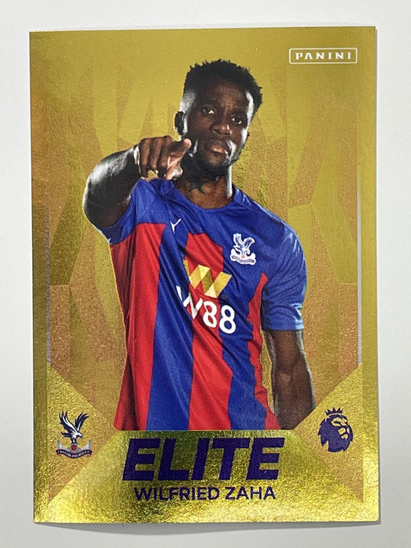 318 Wilfried Zaha Elite Sticker Crystal Palace Premier League 2021 Football Sticker