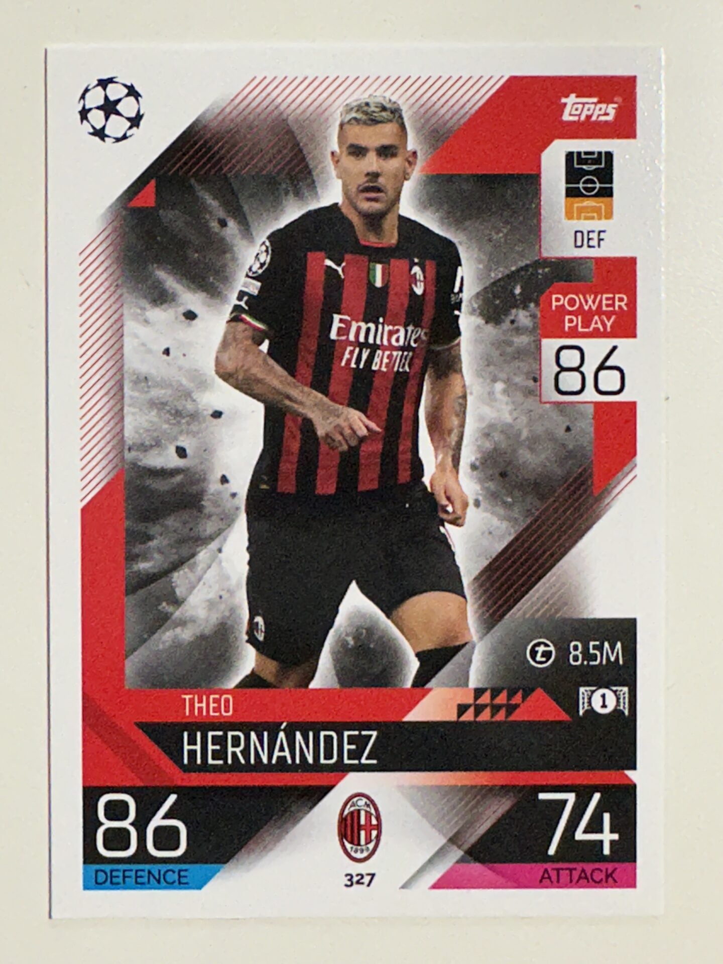 327. Theo Hernández (AC Milan) &#8211; Topps Match Attax 2022:2023 card