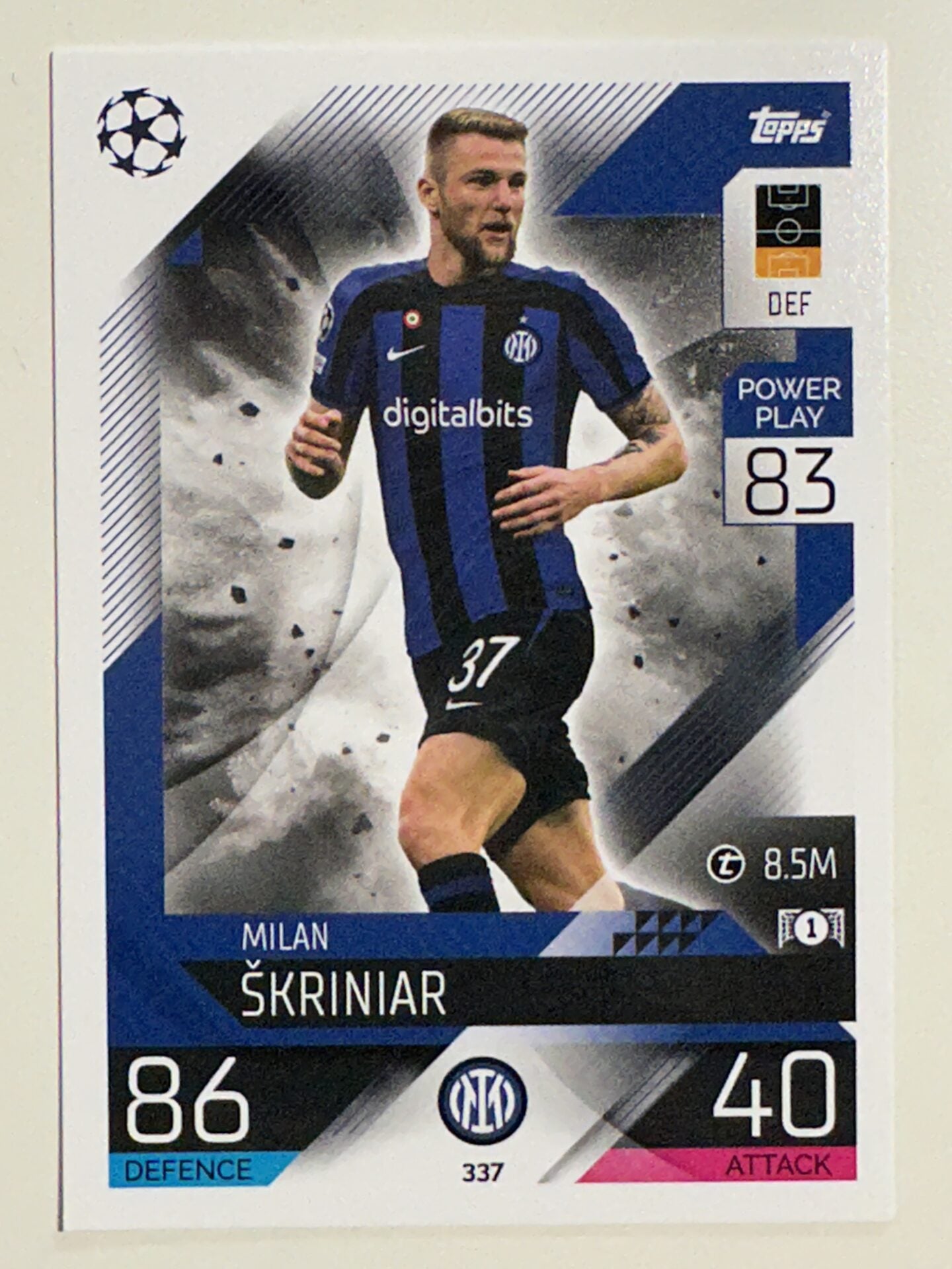 337. Milan Skriniar (FC Internazionale Milano) &#8211; Topps Match Attax 2022:2023 card