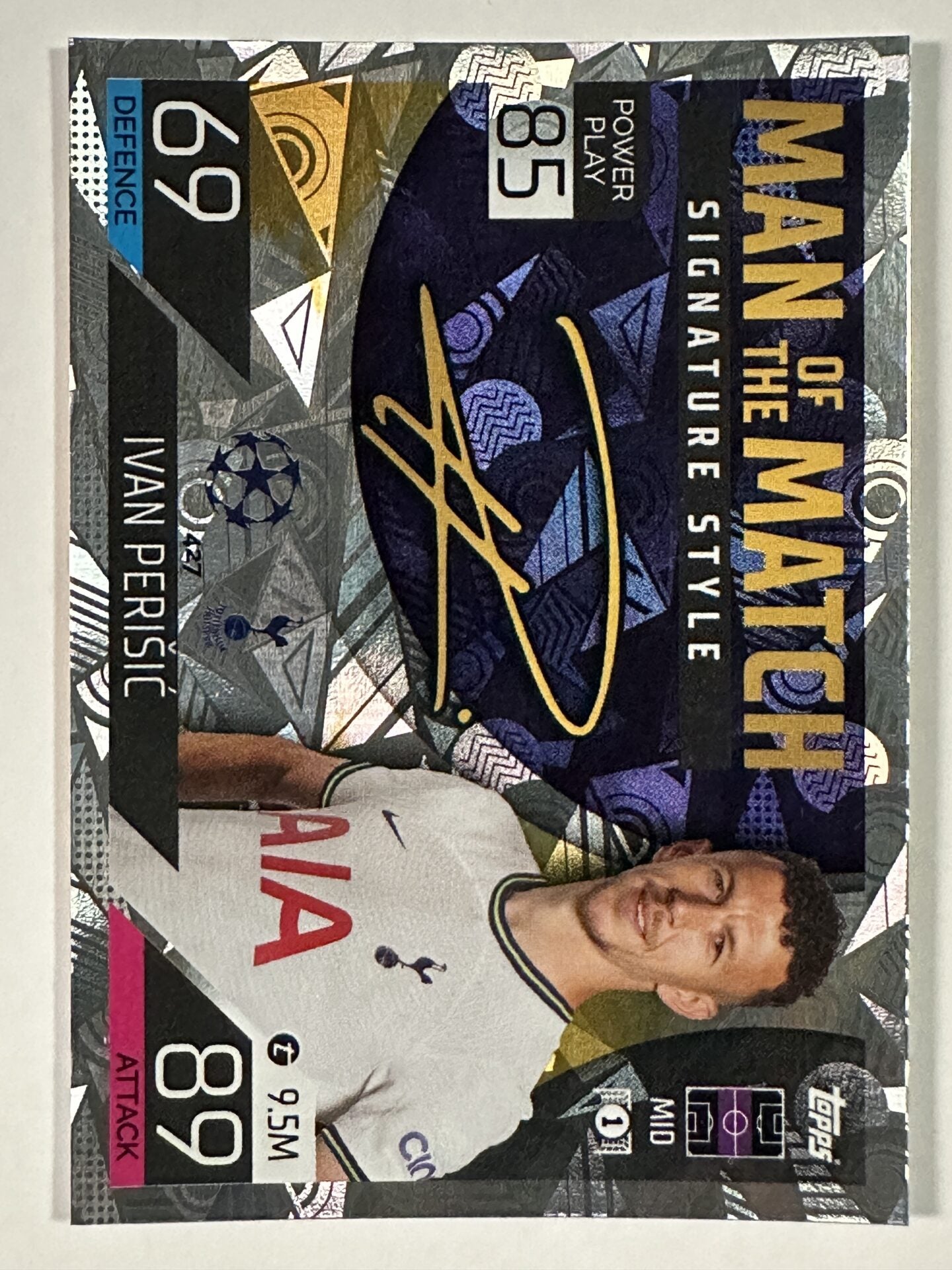 427 Ivan Perišić Man of the Match Signature Style (Tottenham Hotspur) Topps Match Attax 2022:2023 Card