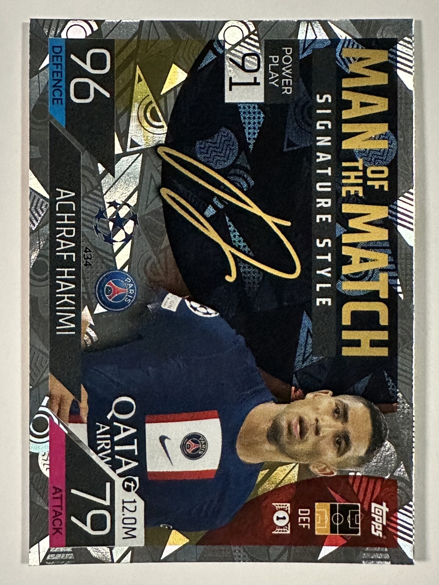 434 Achraf Hakimi Man of the Match Signature Style (Paris Saint-Germain) Topps Match Attax 2022:2023 Card