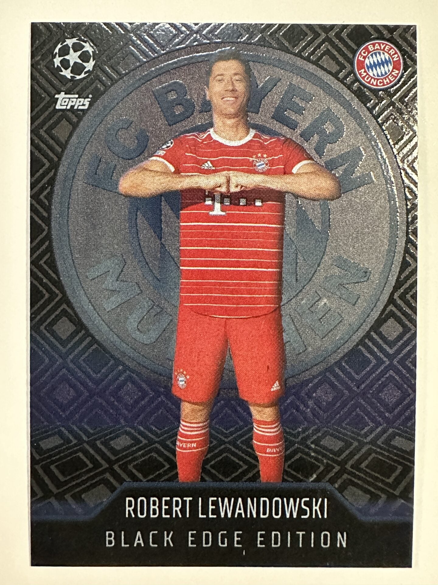 467 Robert Lewandowski Black Edge Edition (Bayern Munich) Topps Match Attax 2022:2023 Card