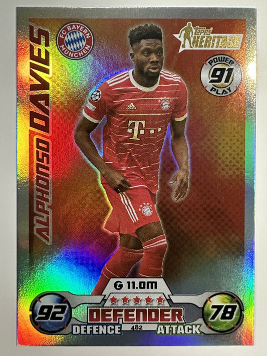 482 Alphonso Davies Heritage (Bayern Munich) Topps Match Attax 2022:2023 Card