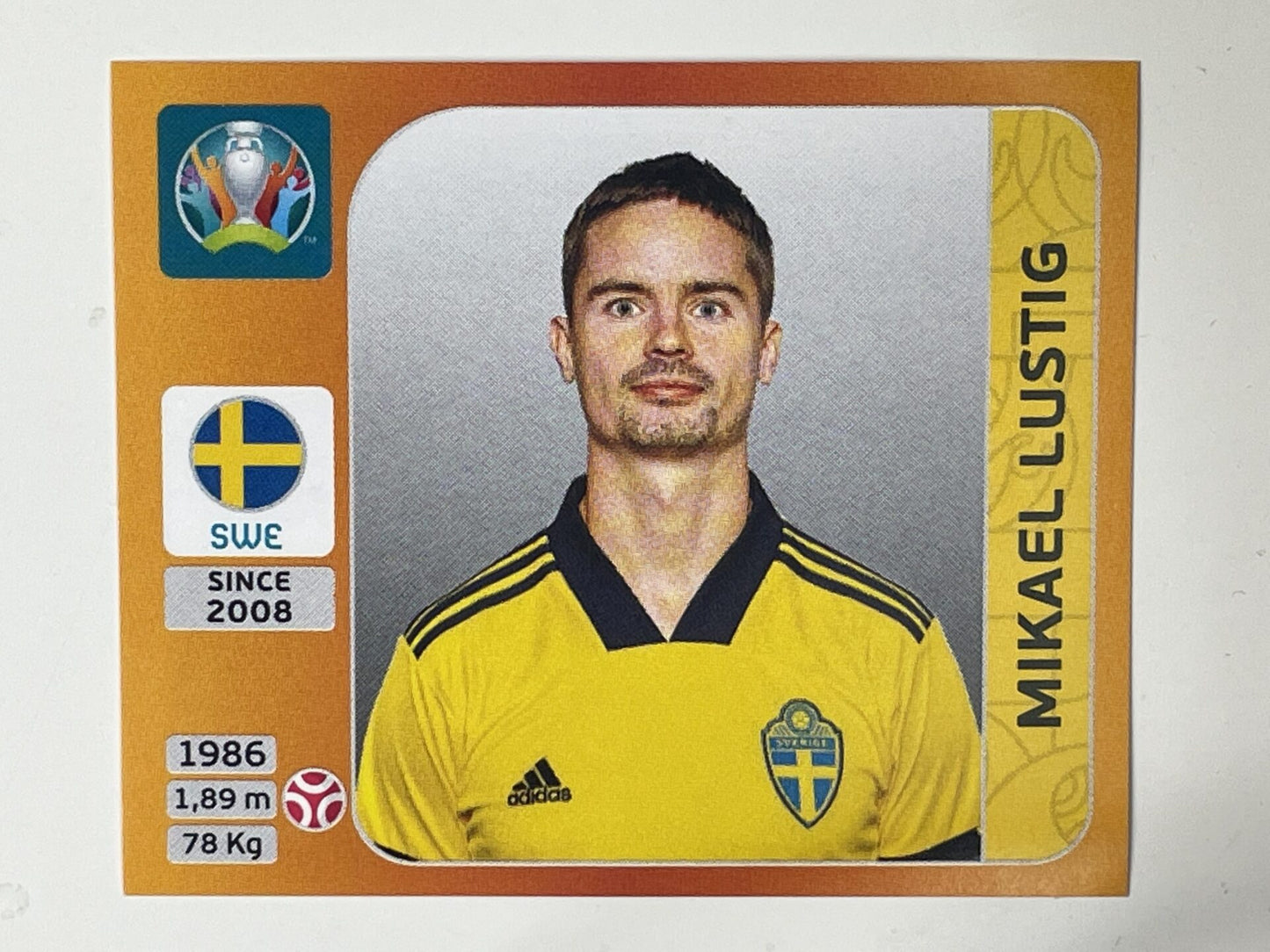 554. Mikael Lustig (Sweden) &#8211; Euro 2020 Stickers