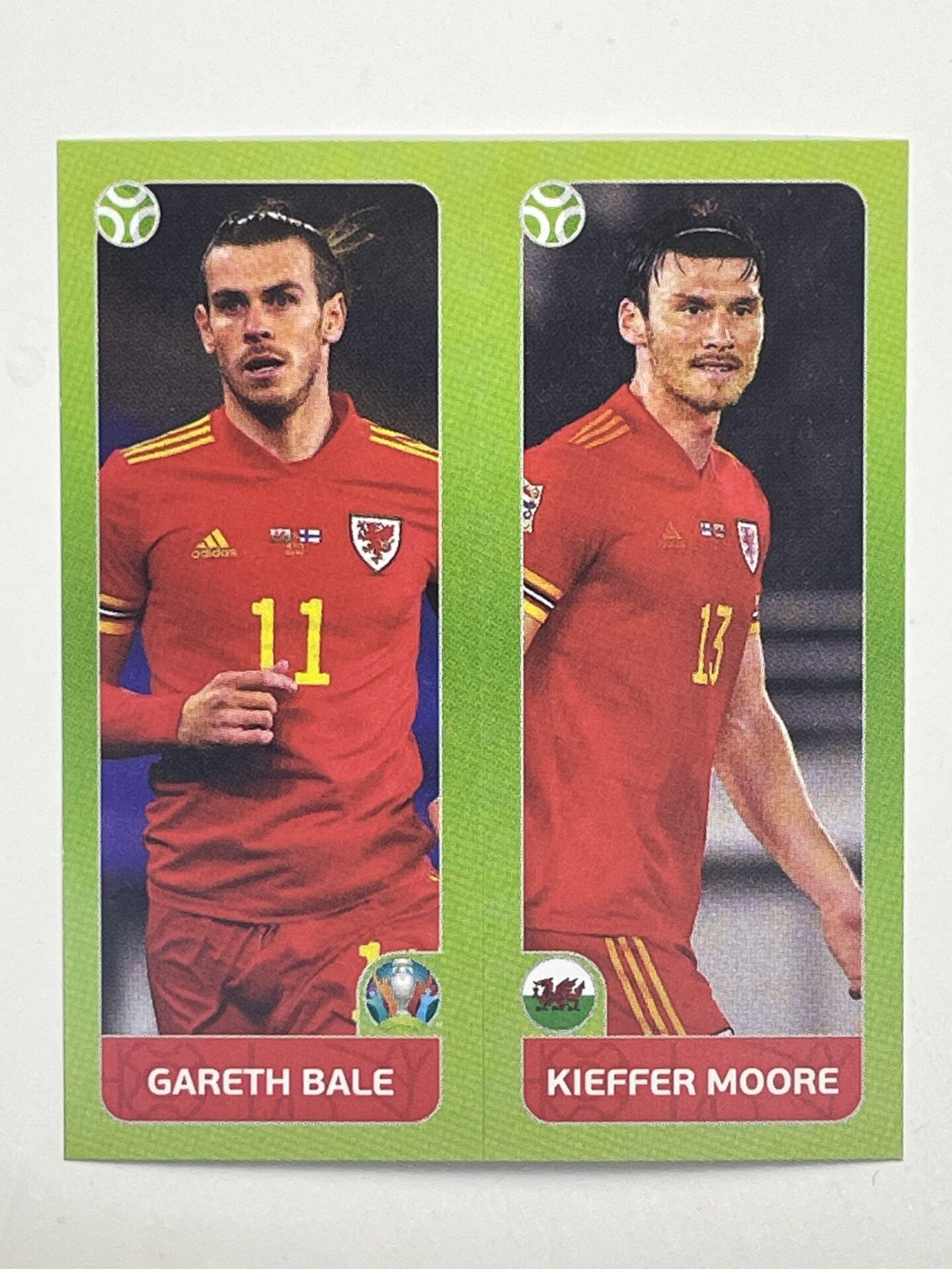 97a:b. Gareth Bale &#038; Kieffer Moore (Wales) &#8211; Euro 2020 Stickers