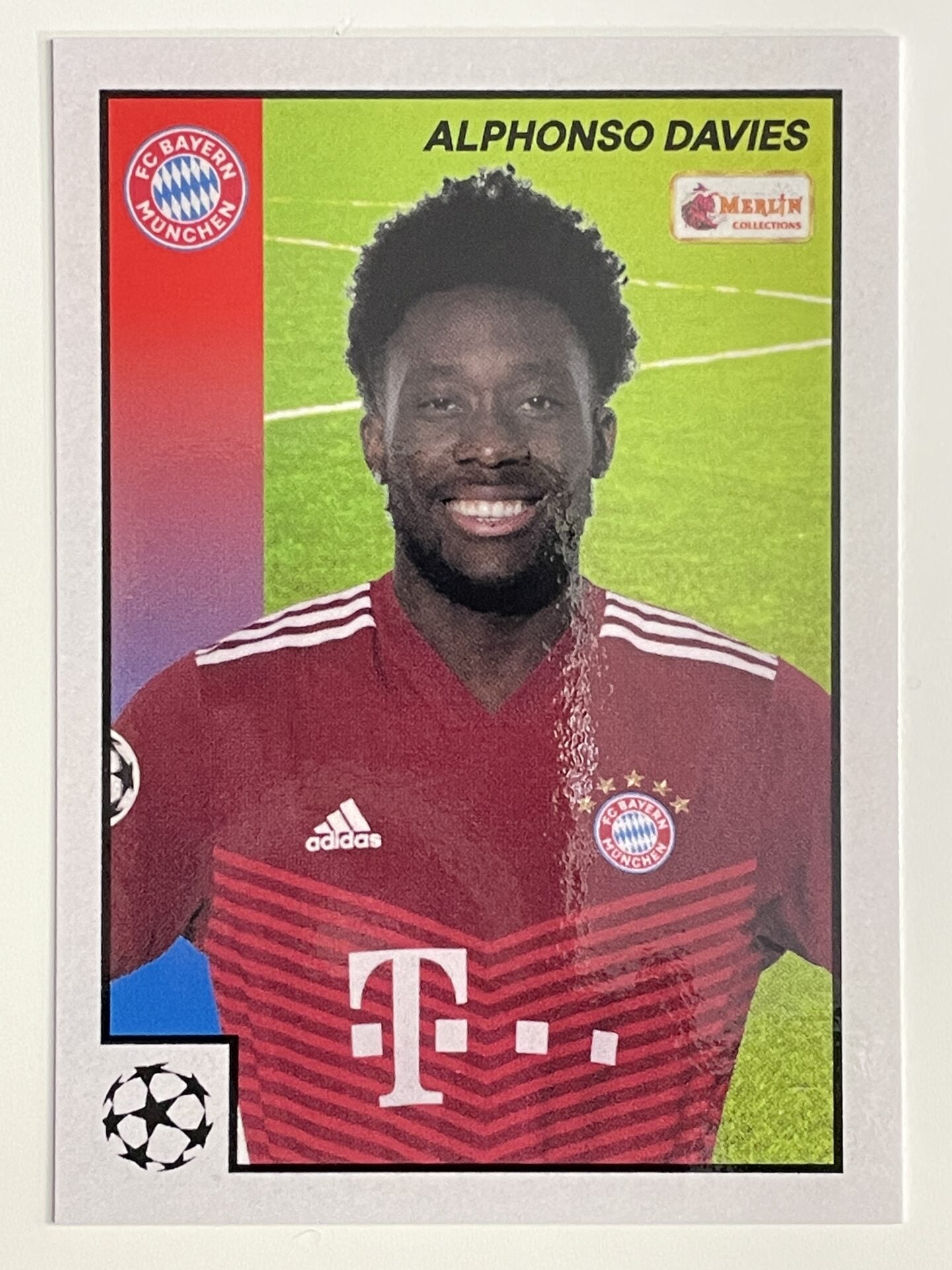 Alphonso Davies Bayern Munich Base Topps Merlin Heritage 97 UEFA Champions League Card