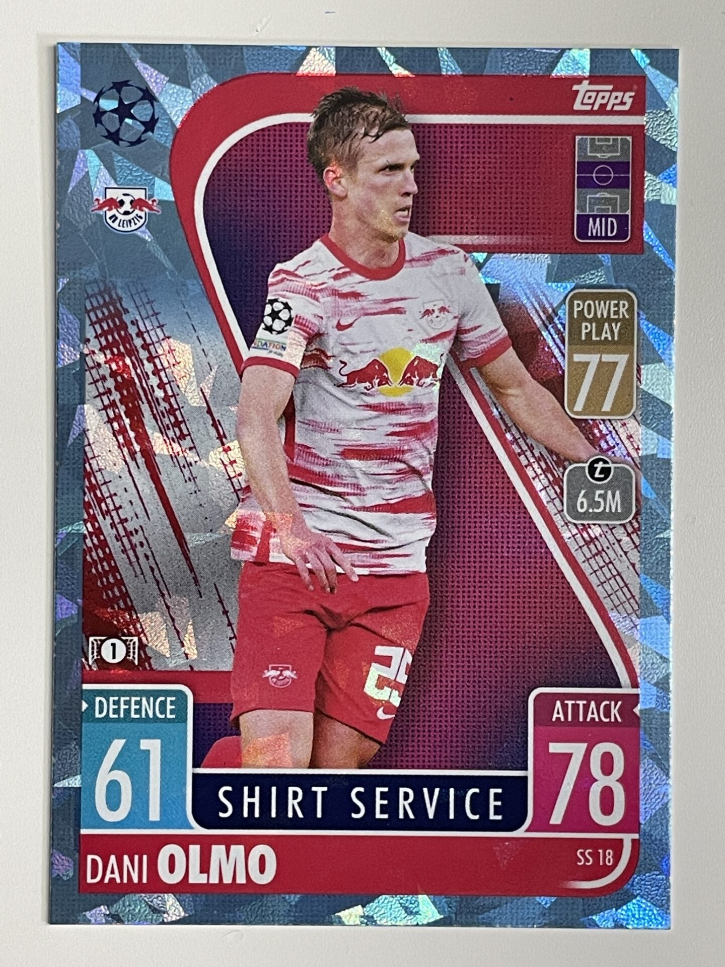 Dani Olmo RB Leipzig Base Crystal Foil Parallel Topps Match Attax Extra 2021:22 Champions League Card