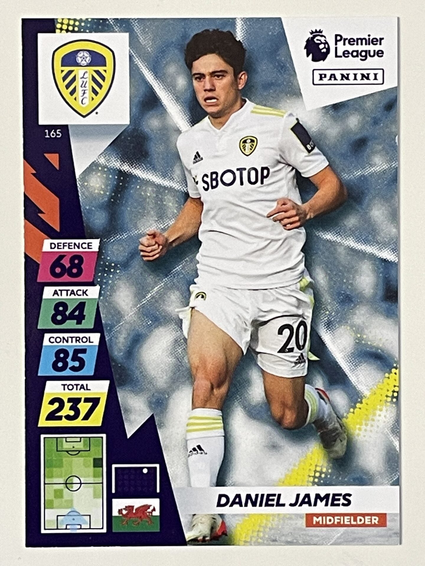 Daniel James Leeds United Base Panini Adrenalyn XL PLUS Premier League 2021 2022