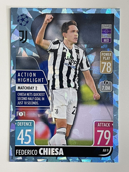 Federico Chiesa Juventus Action Highlight Crystal Foil Parallel Topps Match Attax Extra 2021:22 Champions League Card