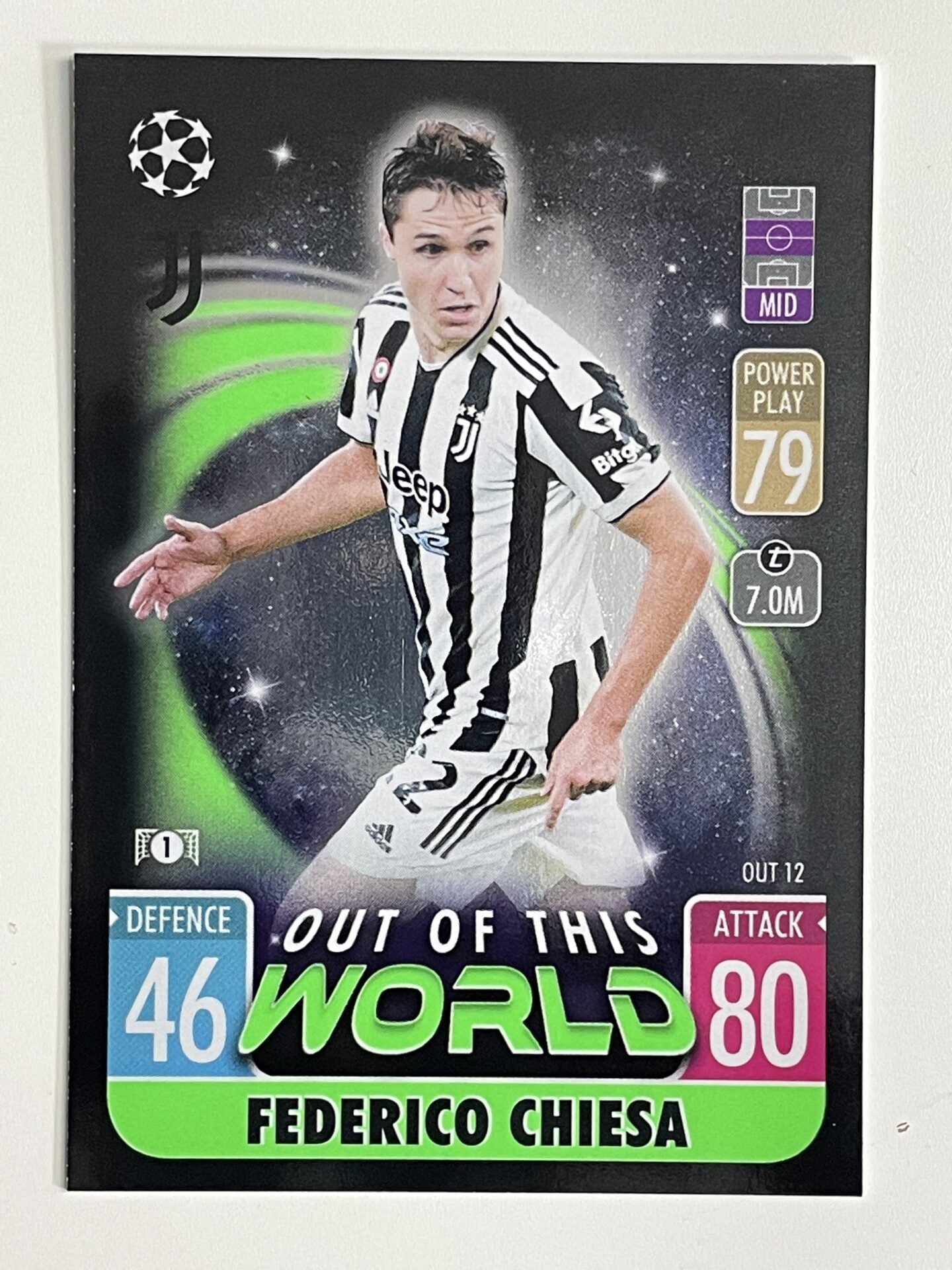 Federico Chiesa Juventus Out of this World Topps Match Attax Extra 2021:22 Champions League Card