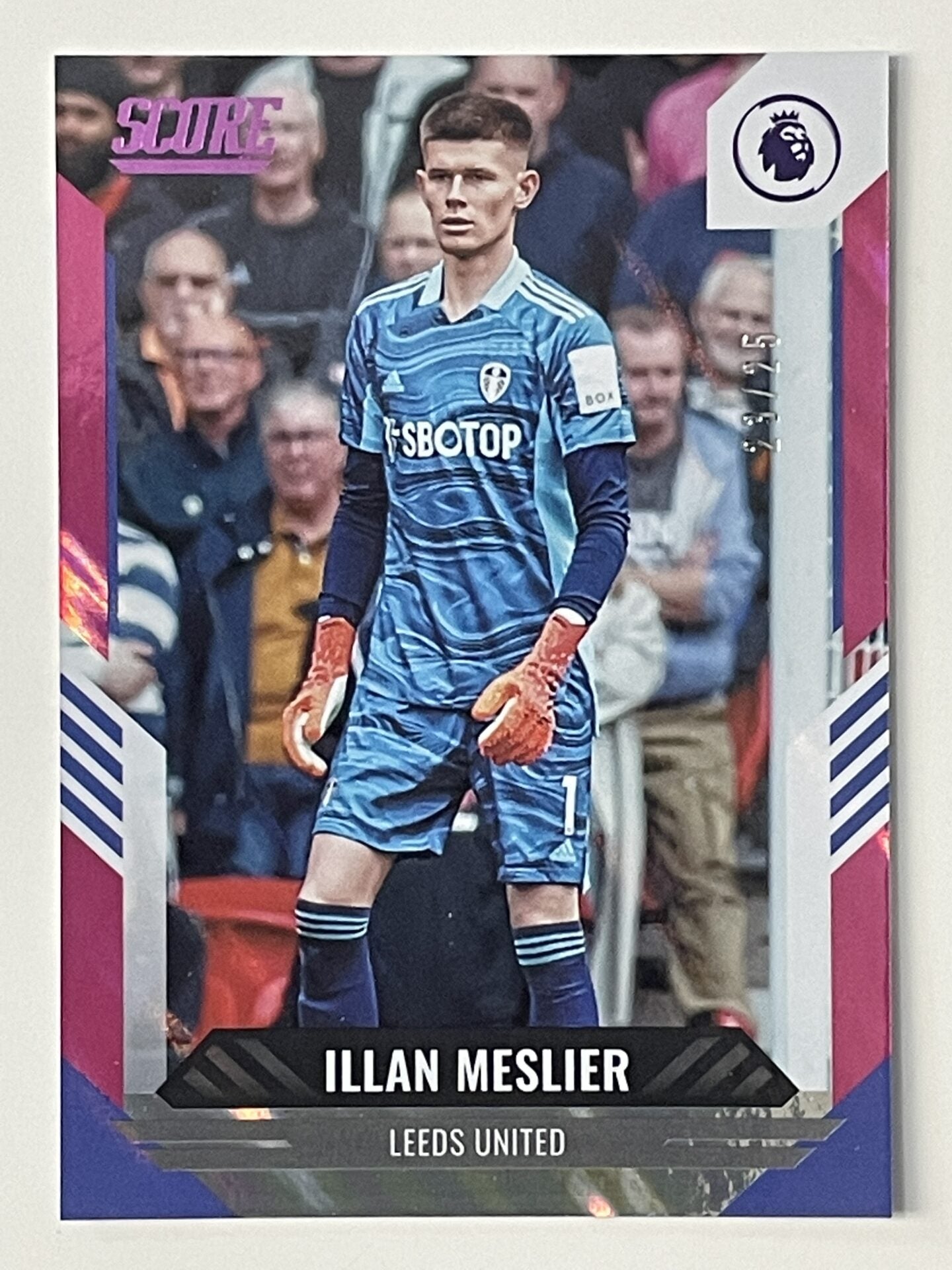 Illan Meslier Leeds United Base Pink Lava Parallel Panini Premier League Score 2021 2022