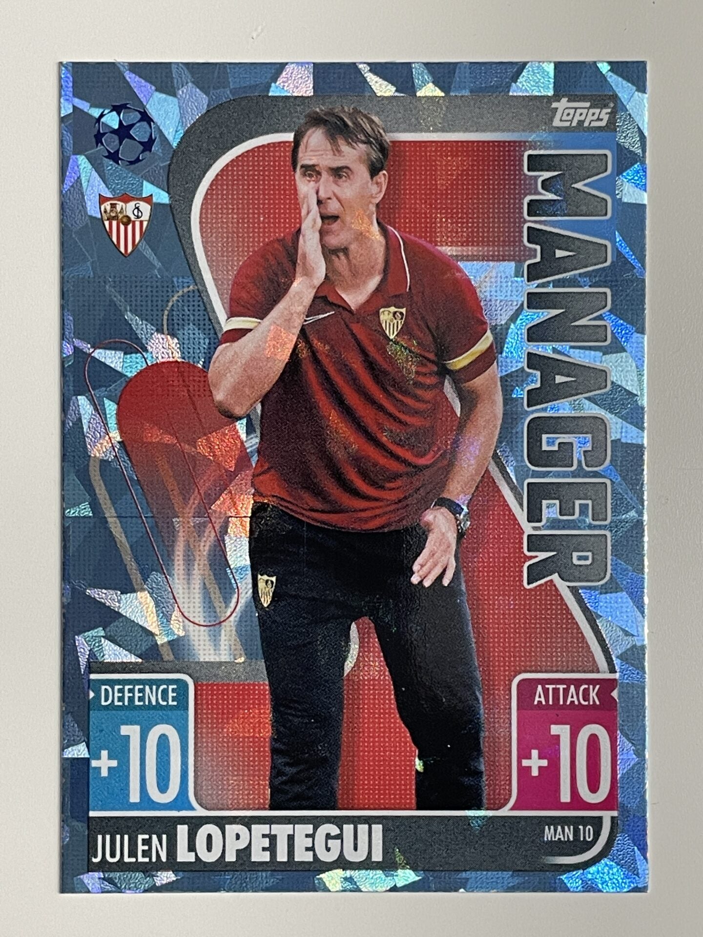 Julen Lopetegui Sevilla Manager Crystal Foil Parallel Topps Match Attax Extra 2021:22 Champions League Card