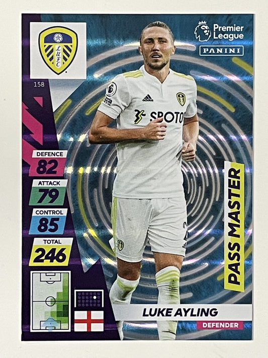 Luke Ayling Leeds United Pass Master Panini Adrenalyn XL PLUS Premier League 2021 2022