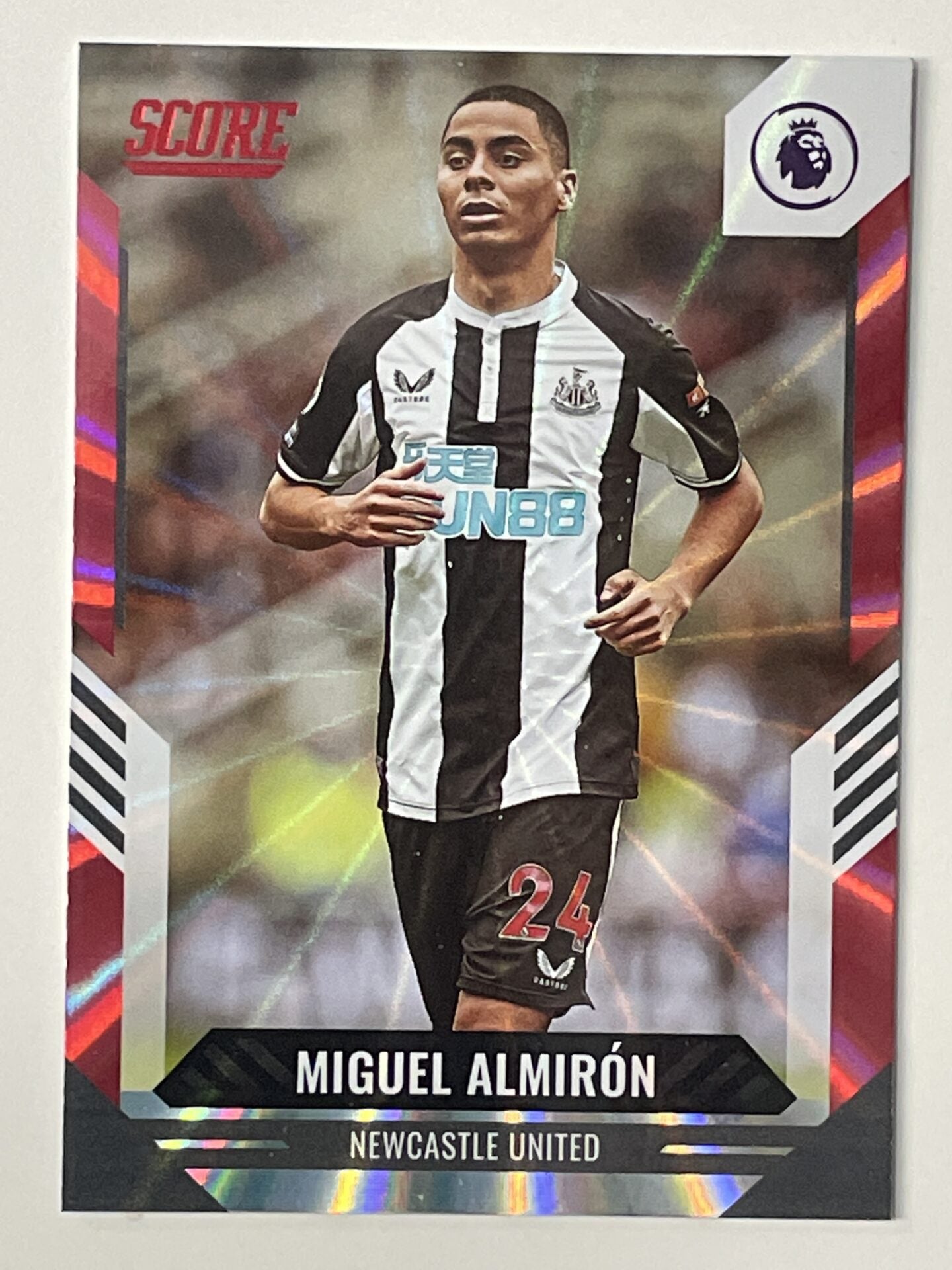 Miguel Almiron Newcastle United Base Red Laser Parallel Panini Premier League Score 2021 2022