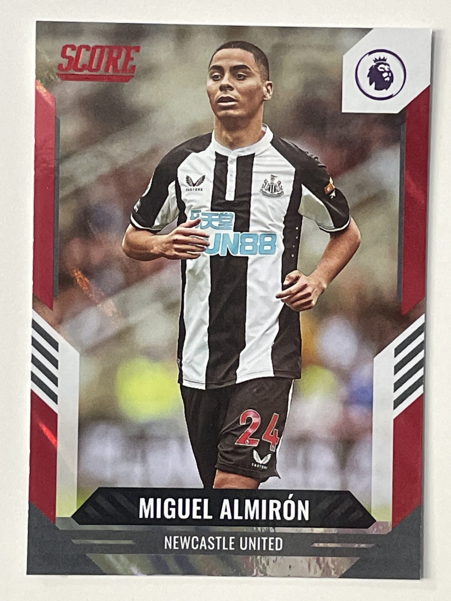 Miguel Almiron Newcastle United Base Red Lava Parallel Panini Premier League Score 2021 2022