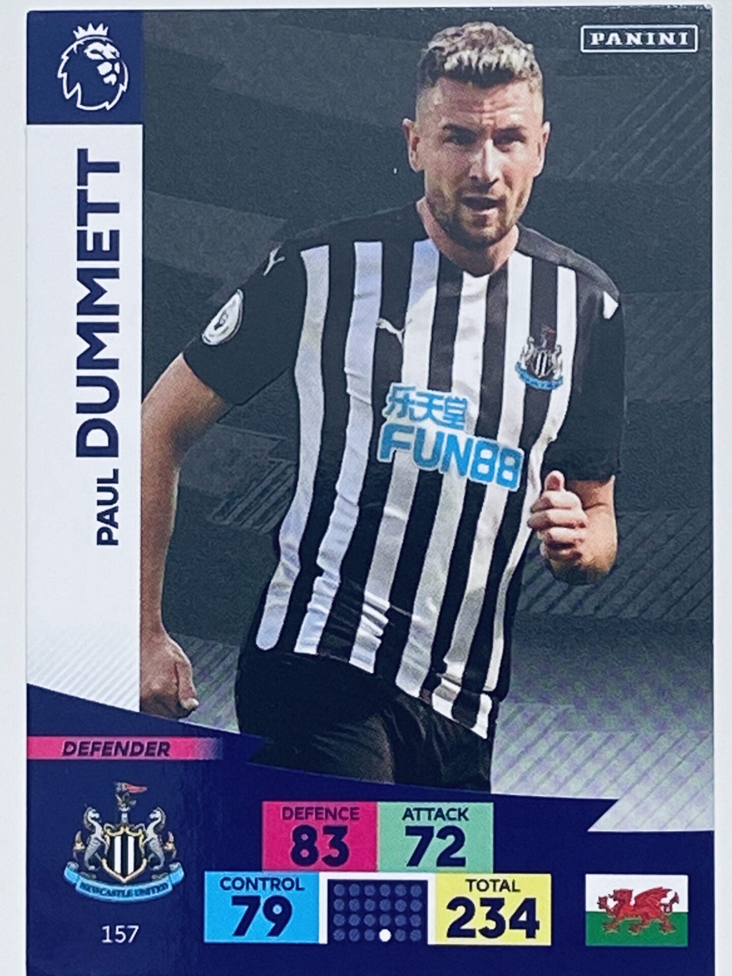 Paul Dummett (Newcastle United) Football Card &#8211; Premier League Adrenalyn XL 2020:21