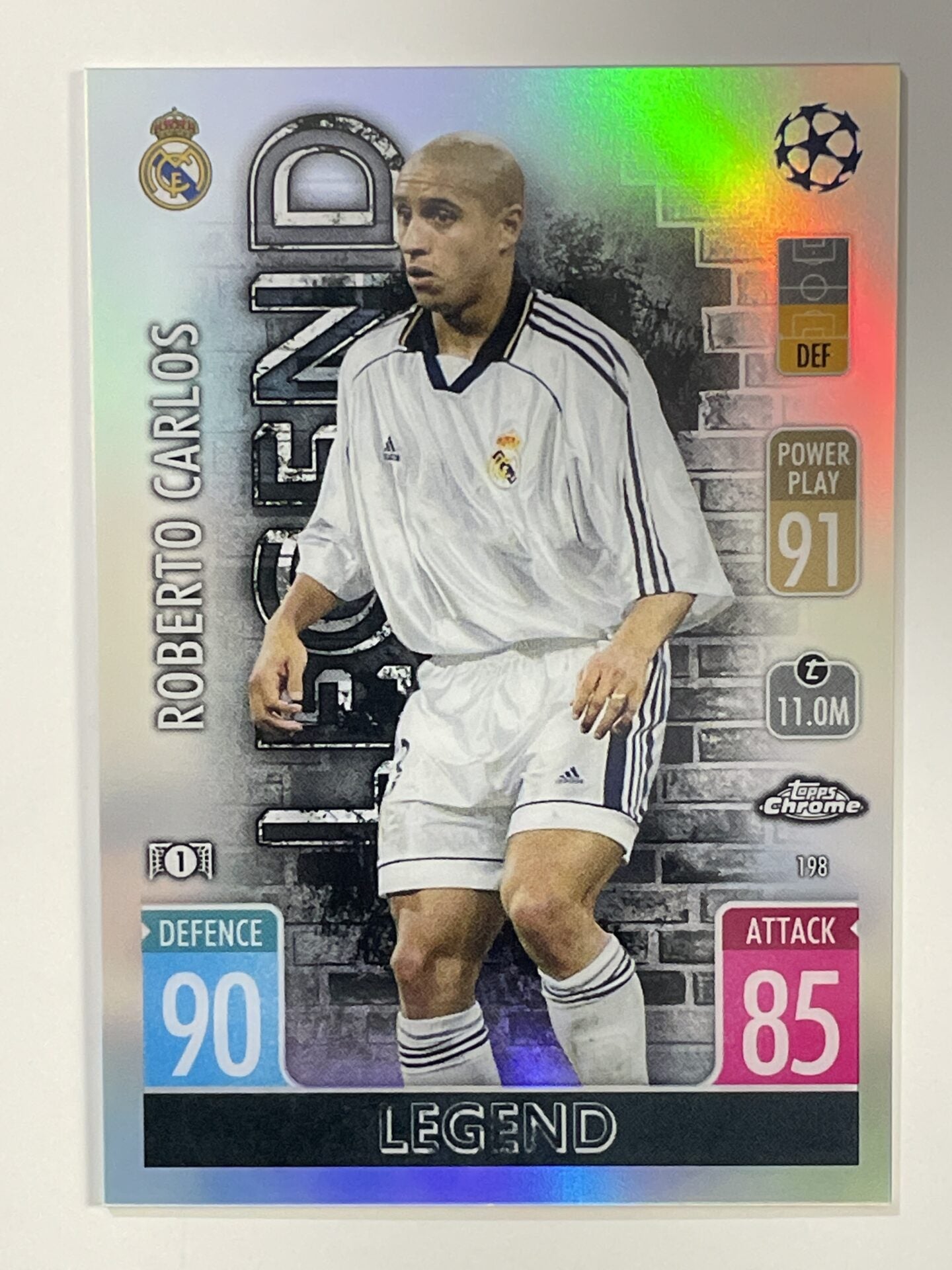 Roberto Carlos Legend Refractor Topps Match Attax Chrome 2021 2022