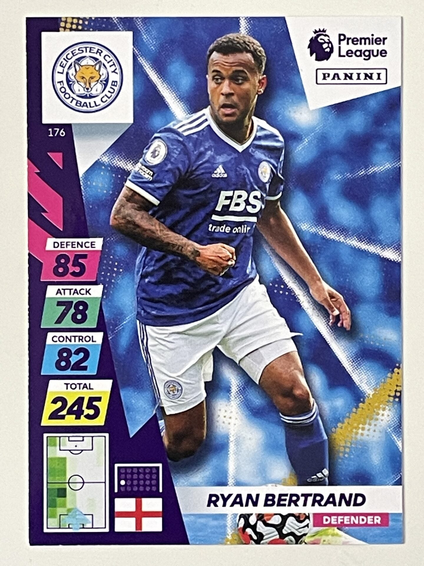 Ryan Bertrand Leicester City Base Panini Adrenalyn XL PLUS Premier League 2021 2022