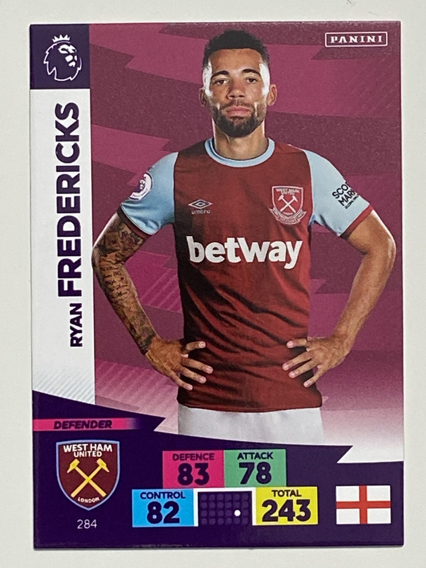 Ryan Fredericks (West Ham) Football Card &#8211; Premier League Adrenalyn XL 2020:21