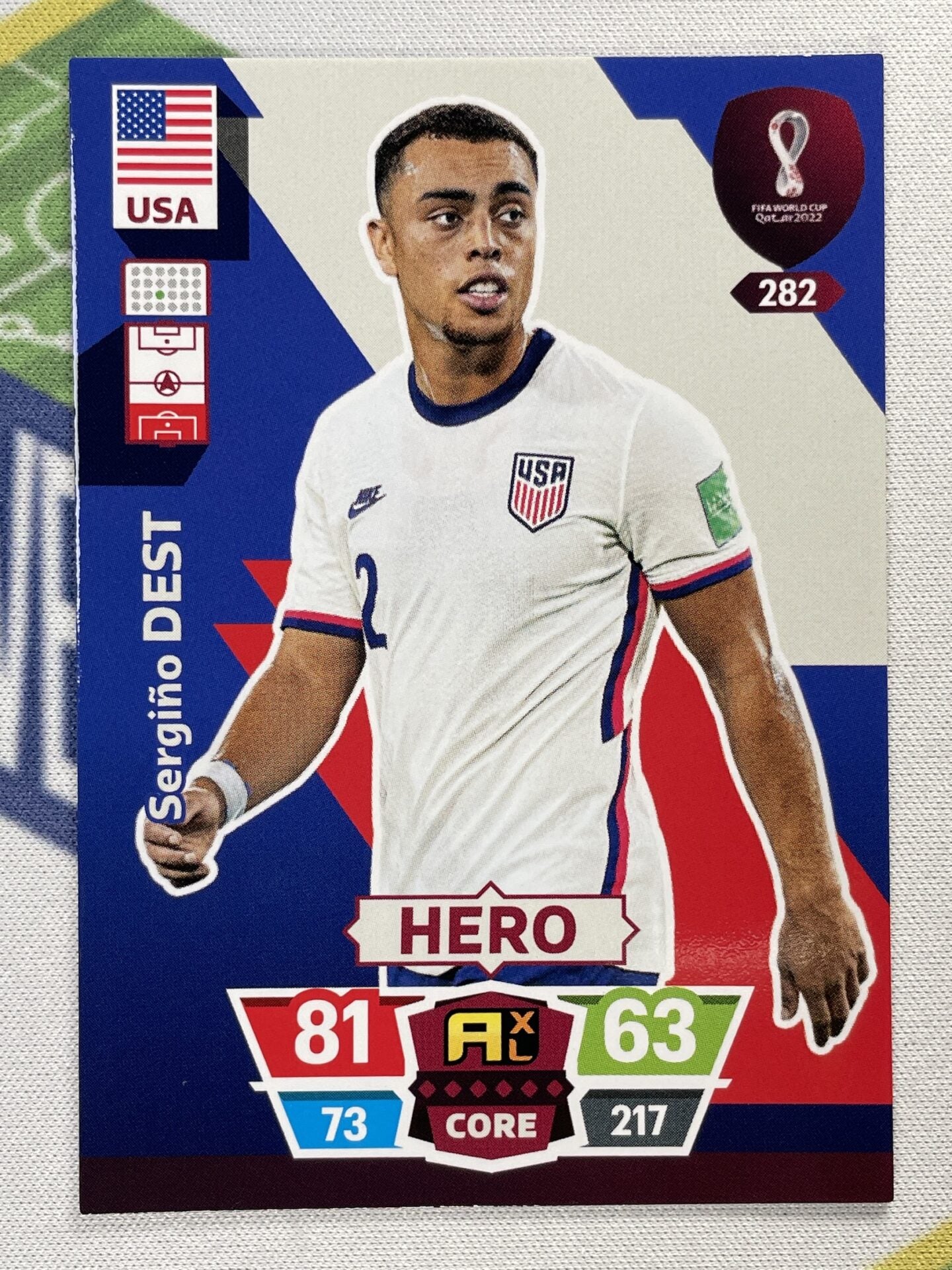 Sergino Dest USA Panini World Cup 2022 Adrenalyn XL Card