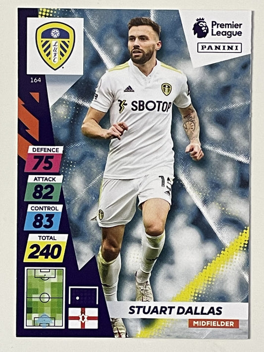 Stuart Dallas Leeds United Base Panini Adrenalyn XL PLUS Premier League 2021 2022