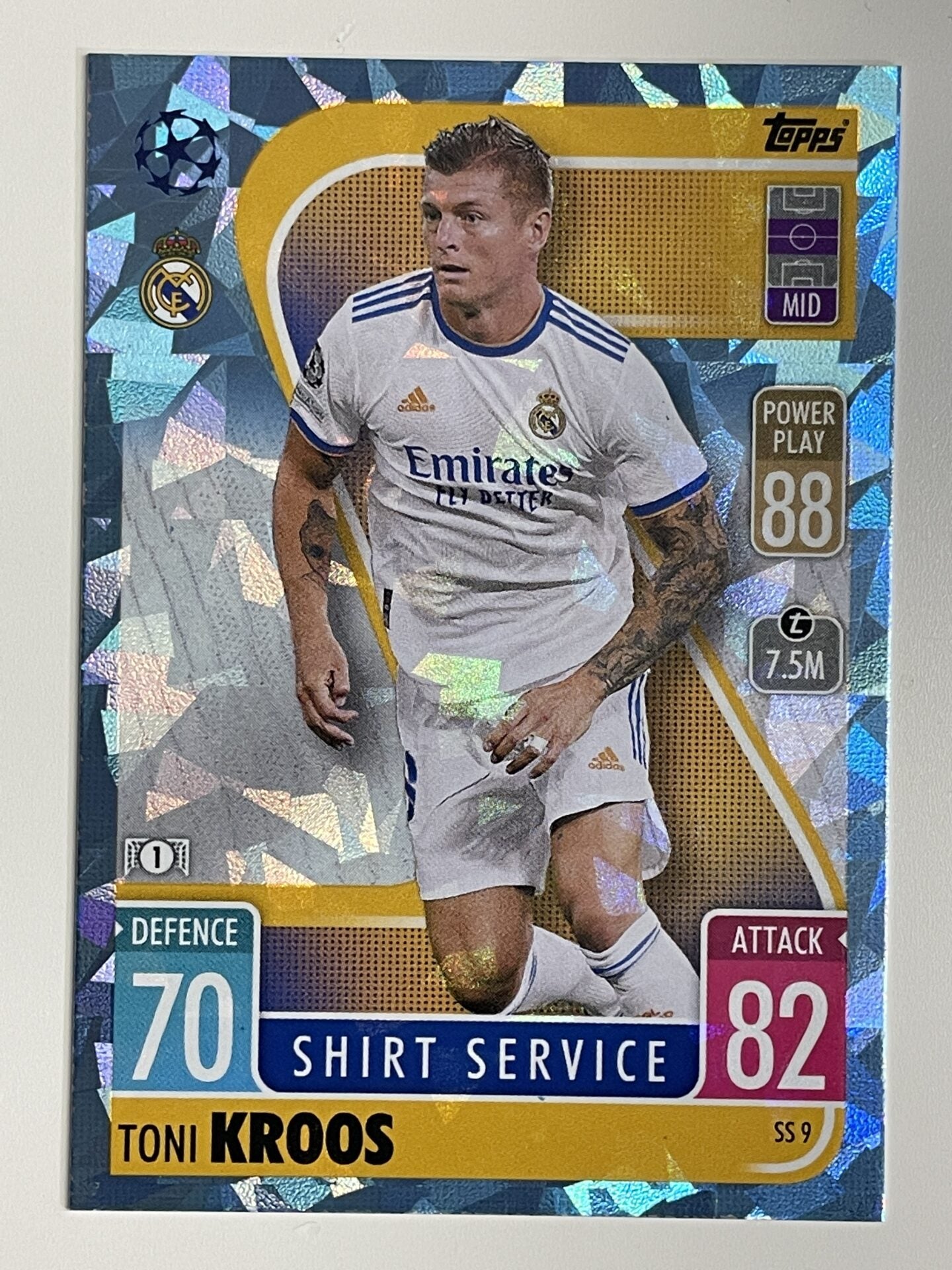 Toni Kroos Real Madrid Base Crystal Foil Parallel Topps Match Attax Extra 2021:22 Champions League Card