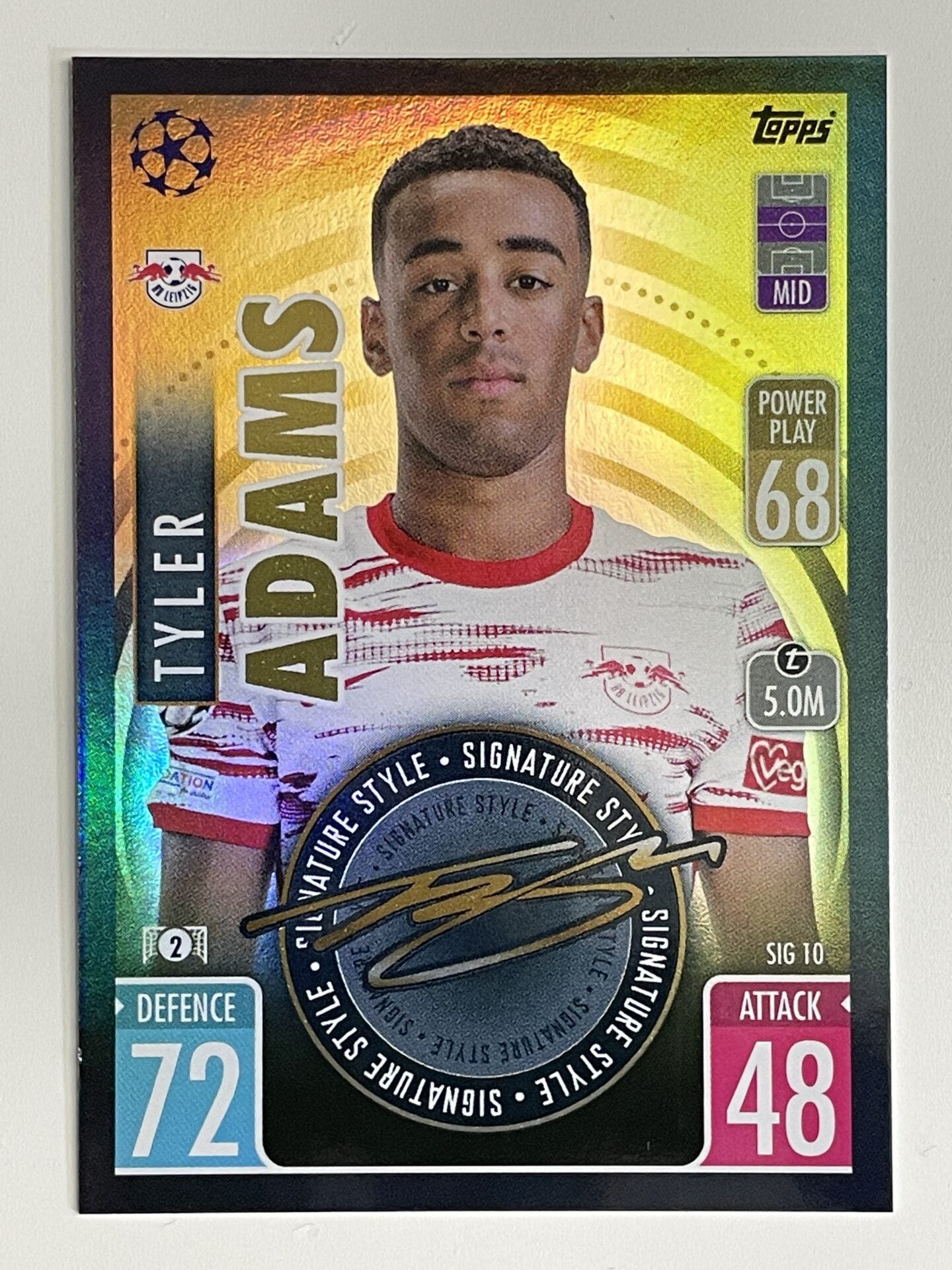 Tyler Adams RB Leipzig Signature Style Topps Match Attax Extra 2021:22 Champions League Card