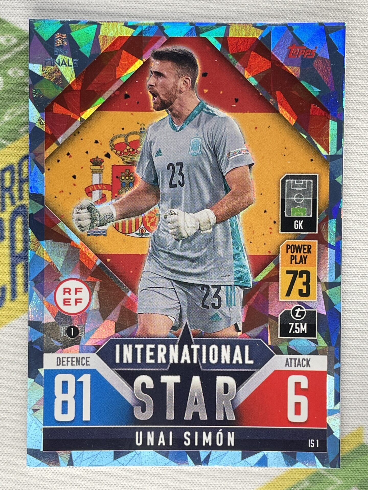 Unai Simon Spain Crystal Foil Parallel Topps Match Attax 101 Road to Nations League 2022 Card