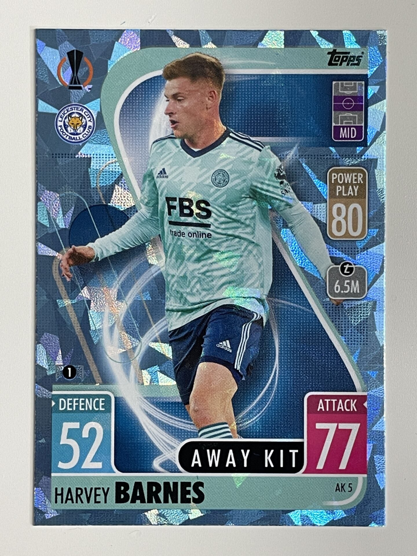 Harvey Barnes Leicester City Away Kit Crystal Foil Parallel Topps Match Attax Extra 2021:22 Champions League Card