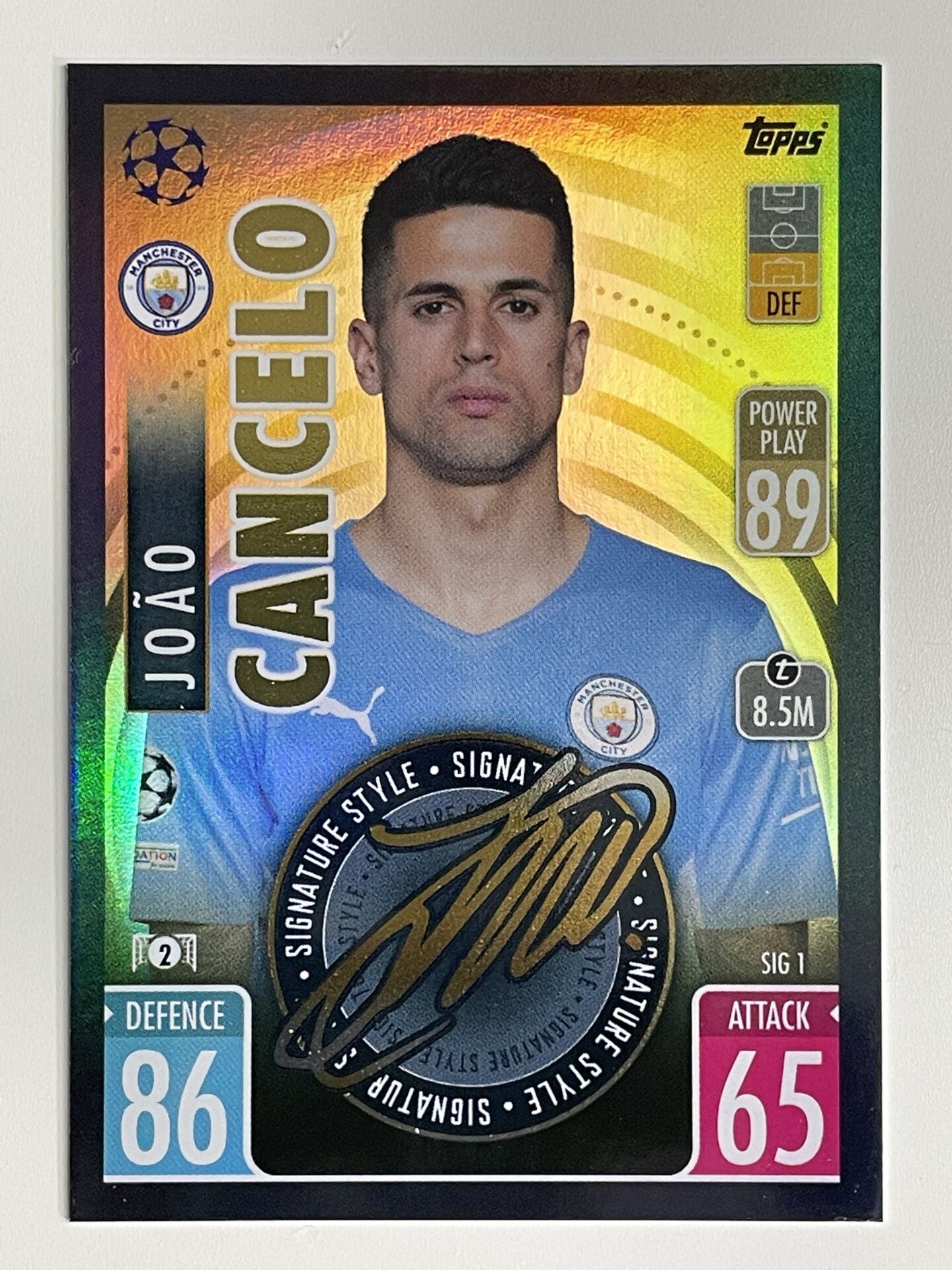 Joao Cancelo Manchester City Signature Style Topps Match Attax Extra 2021:22 Champions League Card