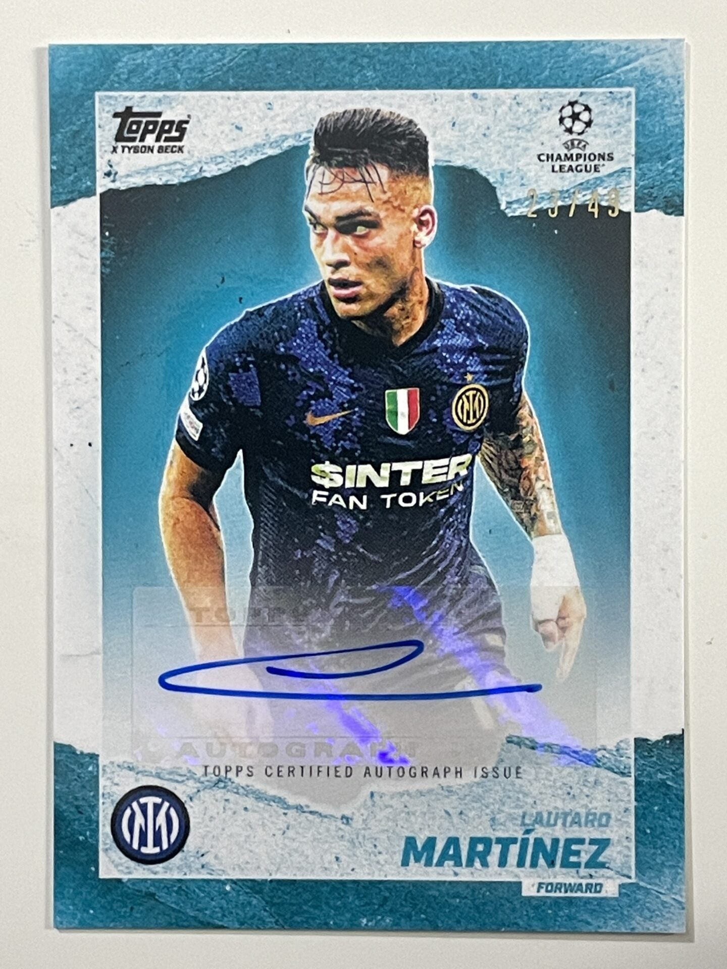 Lautaro Martinez Inter Milan 23:49 Autograph Parallel Topps Gold 2021 UEFA Champions League Football Card