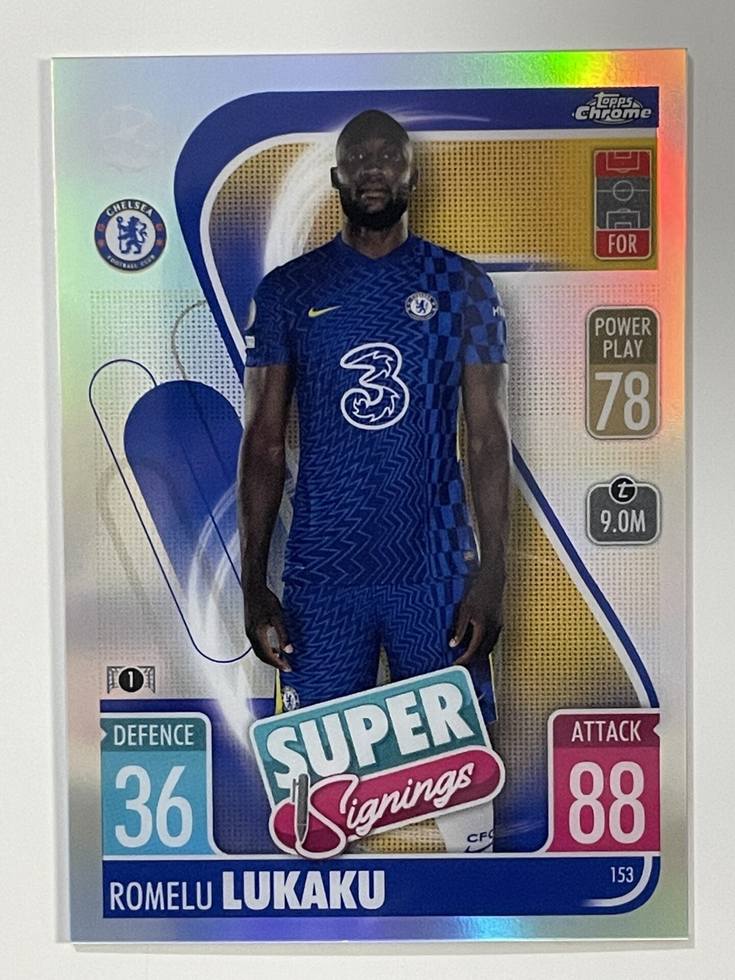 Romelu Lukaku Refractor Topps Match Attax Chrome 2021 2022