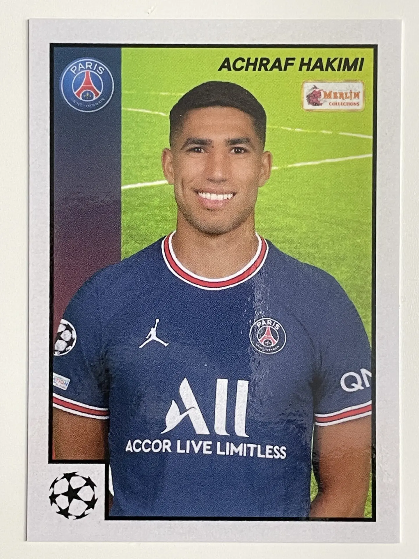 Achraf Hakimi - PSG - #80 - Refractor - Topps Finest UEFA 2021/22